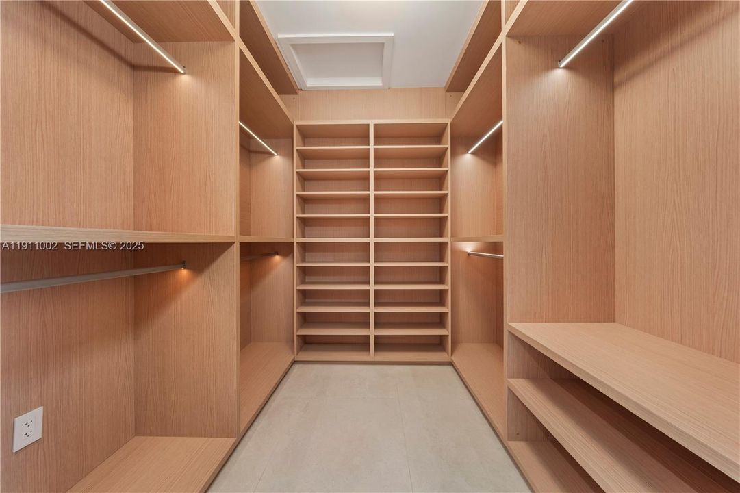 En Venta: $6,500,000 (6 camas, 7 baños, 5328 Pies cuadrados)