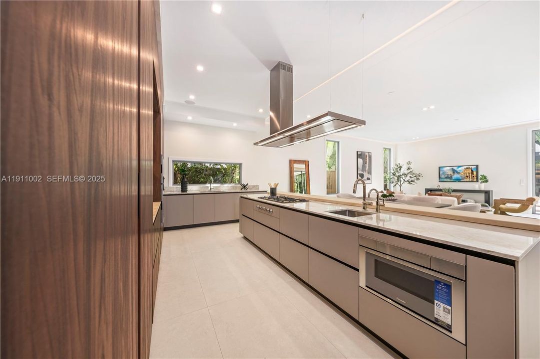 En Venta: $6,500,000 (6 camas, 7 baños, 5328 Pies cuadrados)