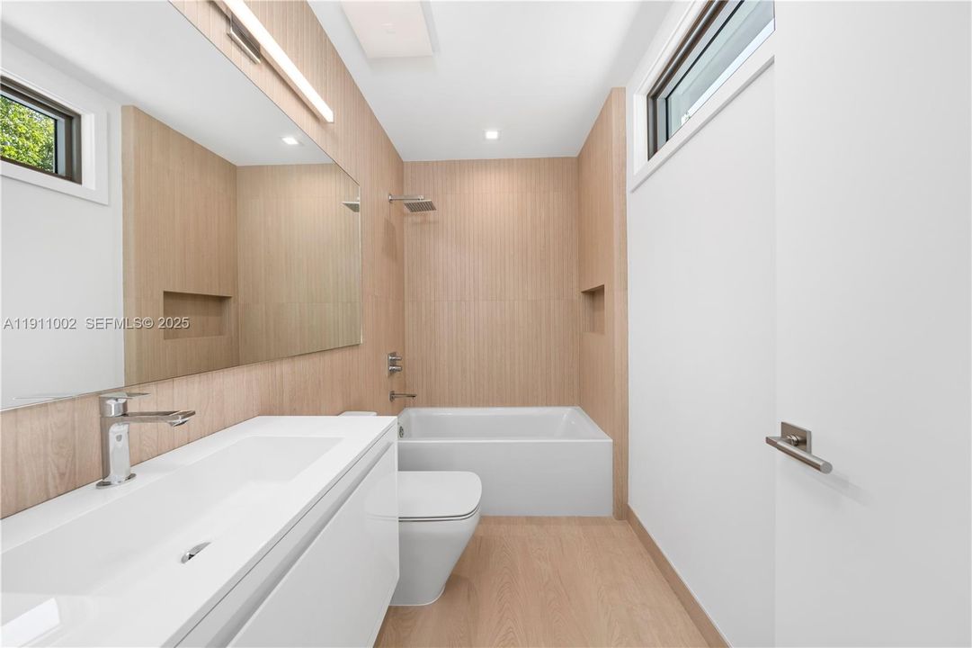 En Venta: $6,500,000 (6 camas, 7 baños, 5328 Pies cuadrados)