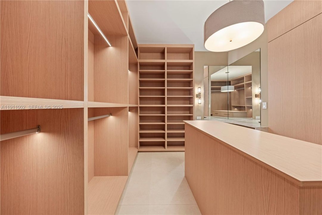 En Venta: $6,500,000 (6 camas, 7 baños, 5328 Pies cuadrados)