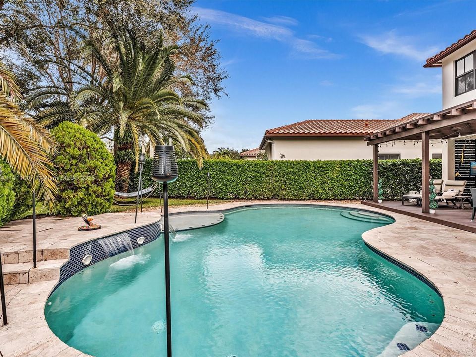 For Rent: $7,500 (4 beds, 3 baths, 2720 Square Feet)