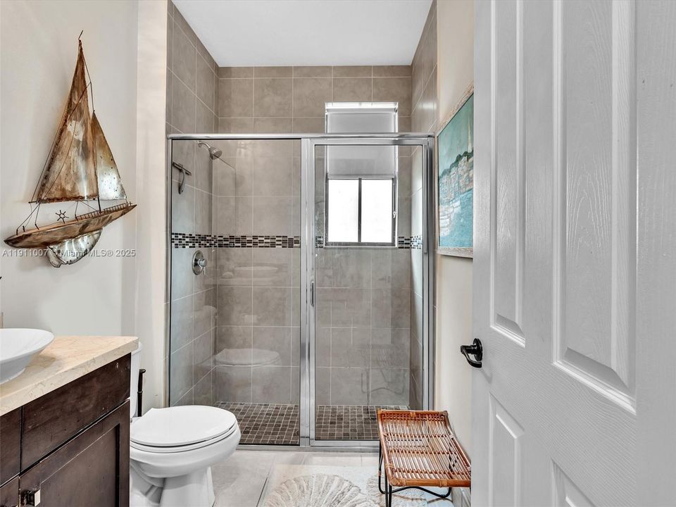 For Rent: $7,500 (4 beds, 3 baths, 2720 Square Feet)