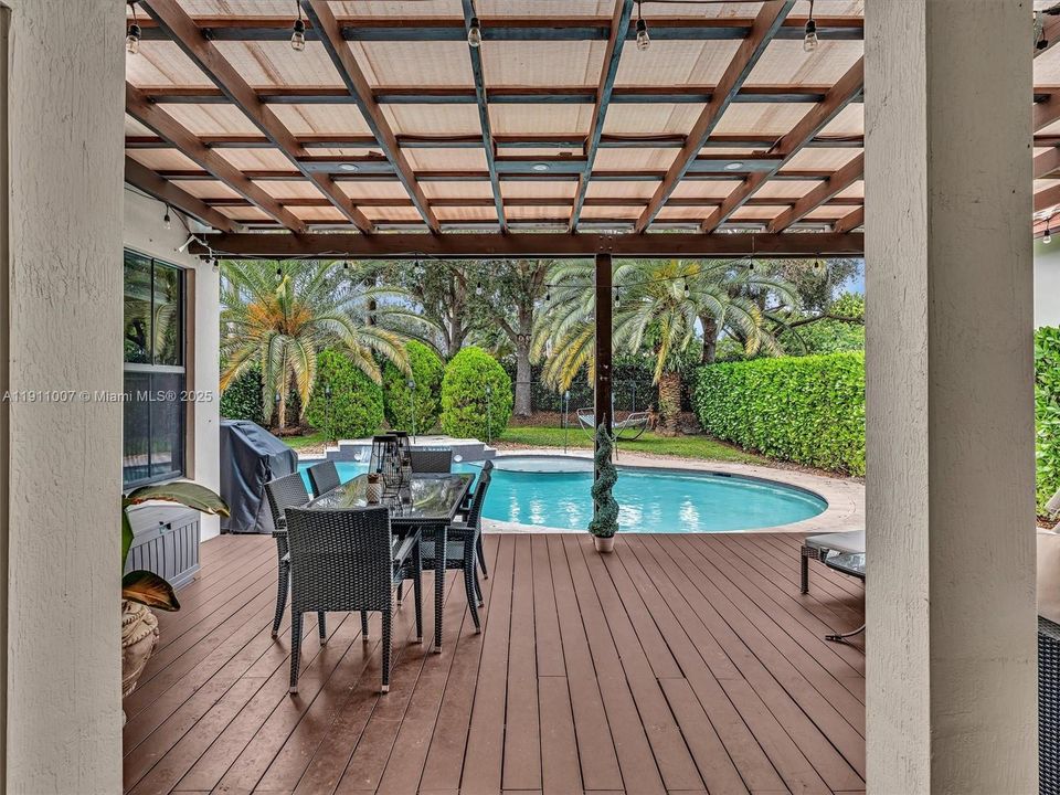 For Rent: $7,500 (4 beds, 3 baths, 2720 Square Feet)