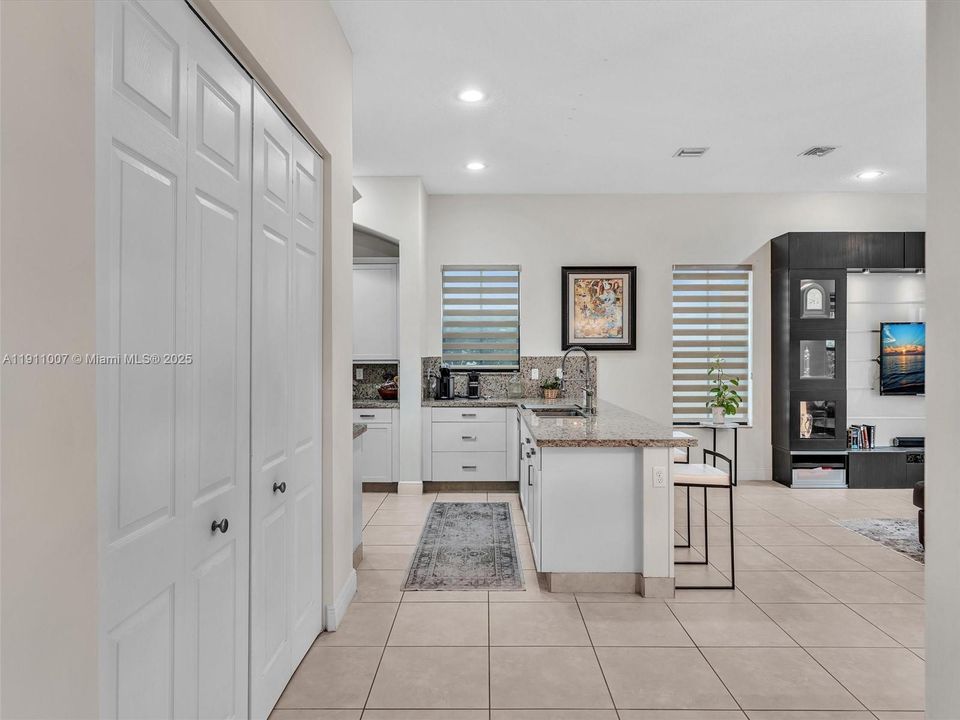 For Rent: $7,500 (4 beds, 3 baths, 2720 Square Feet)