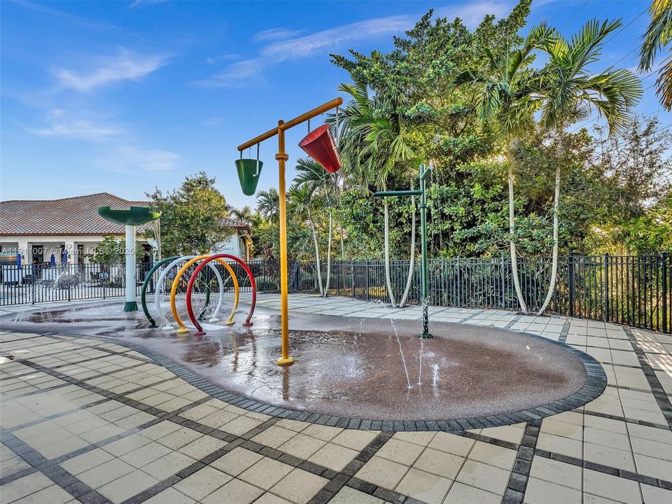 For Rent: $7,500 (4 beds, 3 baths, 2720 Square Feet)