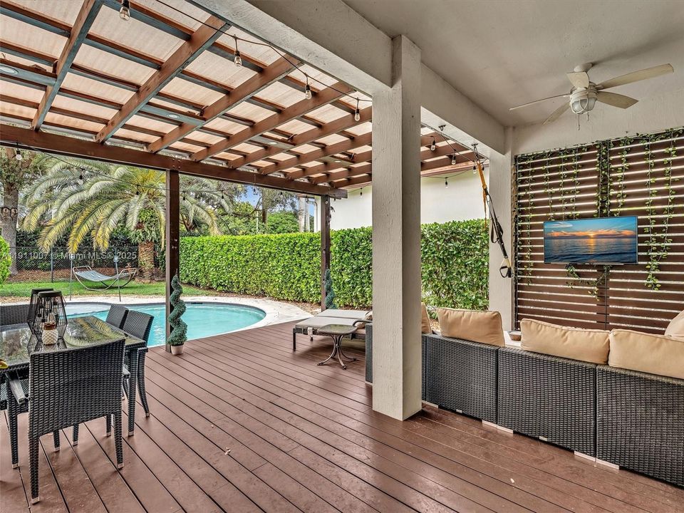 For Rent: $7,500 (4 beds, 3 baths, 2720 Square Feet)