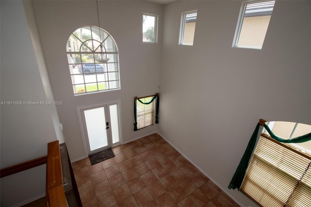 Active With Contract: $3,800 (4 beds, 2 baths, 2207 Square Feet)