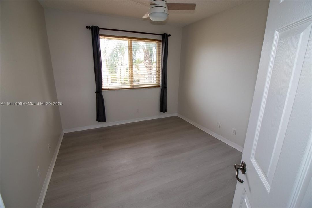 Active With Contract: $3,800 (4 beds, 2 baths, 2207 Square Feet)