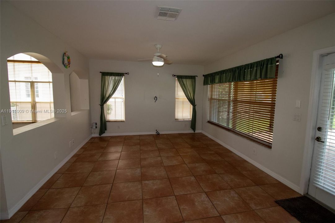 Active With Contract: $3,800 (4 beds, 2 baths, 2207 Square Feet)