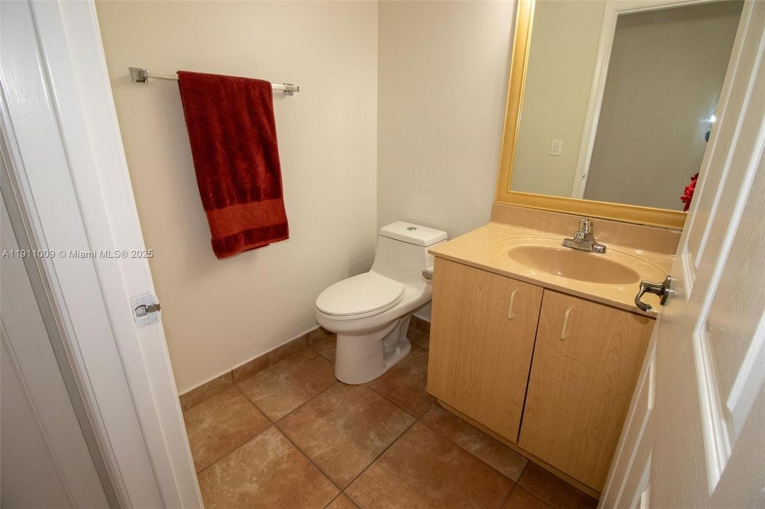 Active With Contract: $3,800 (4 beds, 2 baths, 2207 Square Feet)