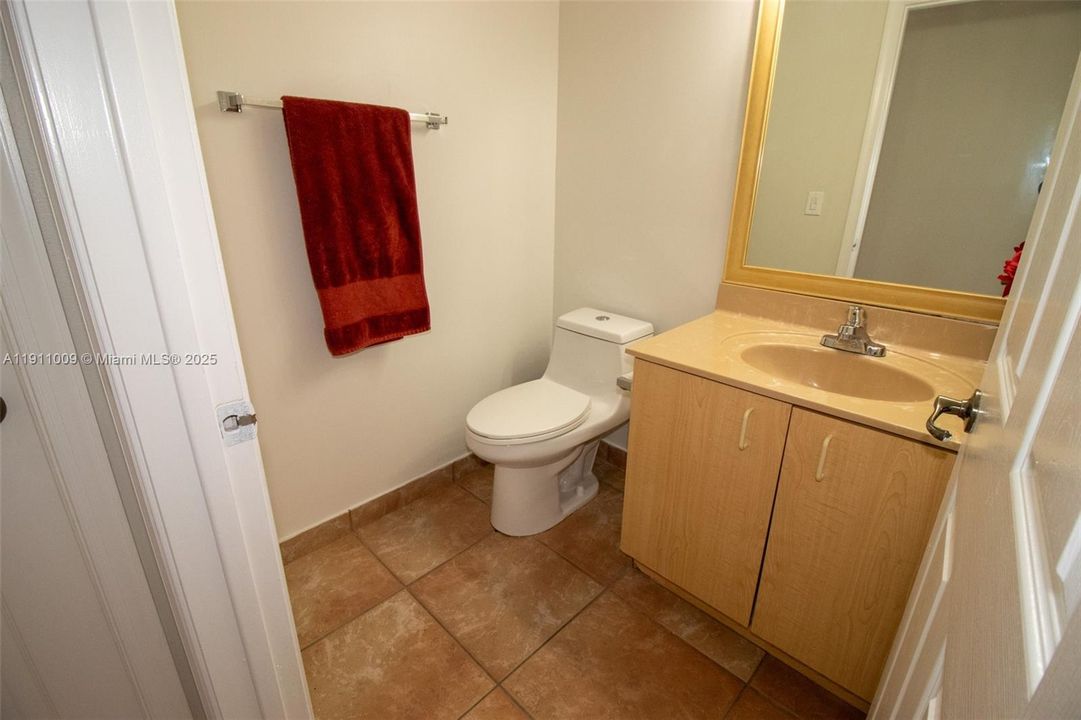 Active With Contract: $3,800 (4 beds, 2 baths, 2207 Square Feet)