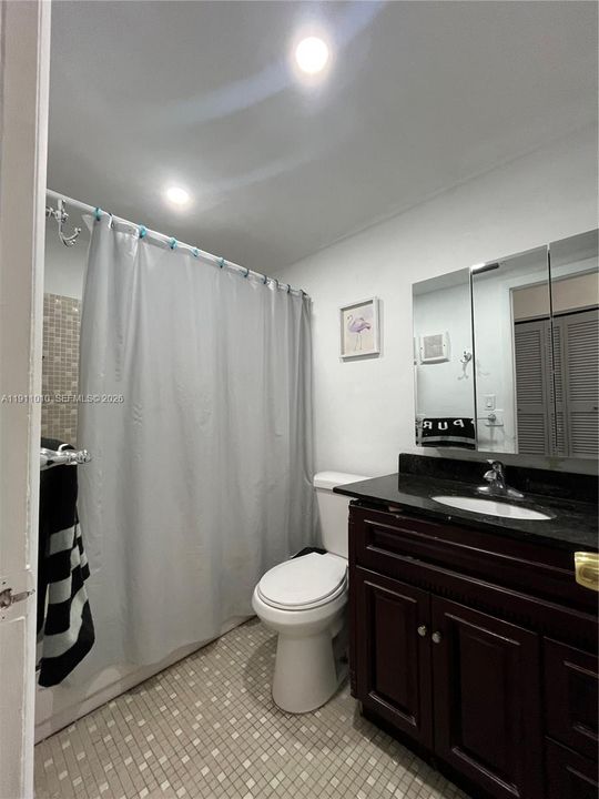 En Venta: $484,000 (3 camas, 2 baños, 1225 Pies cuadrados)