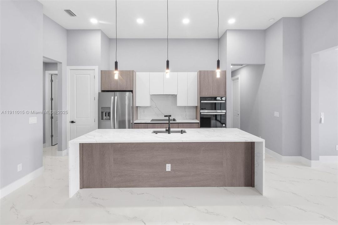 На продажу: $509,900 (4 спален, 2 ванн, 0 Квадратных фут)