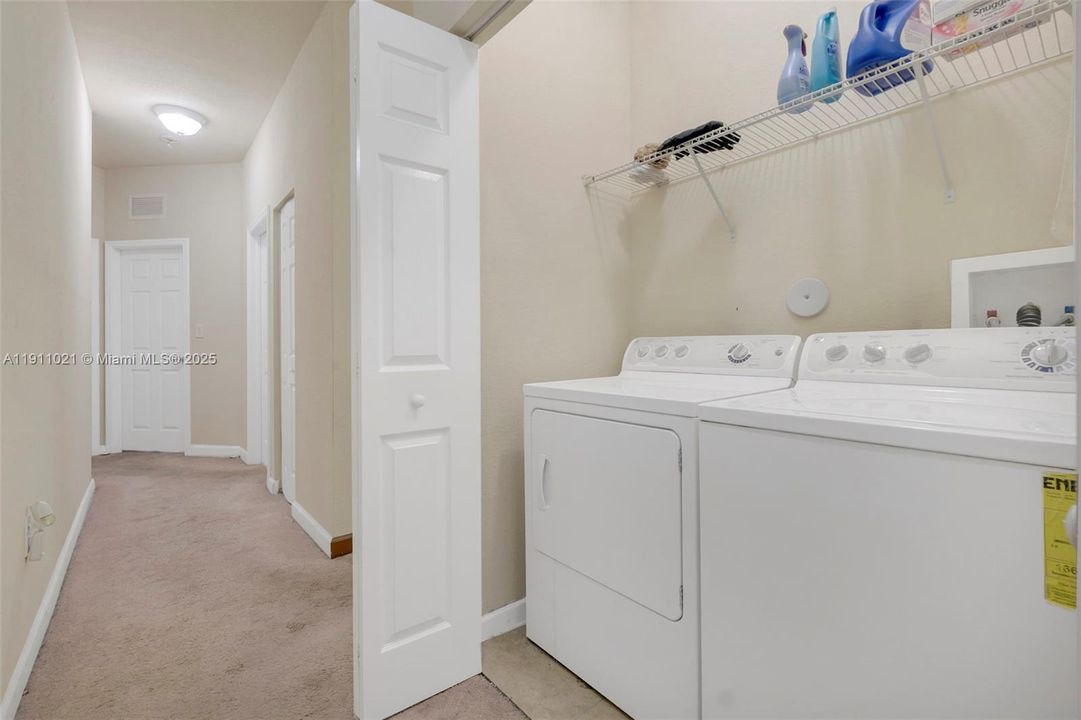 Active With Contract: $359,900 (4 beds, 2 baths, 1683 Square Feet)