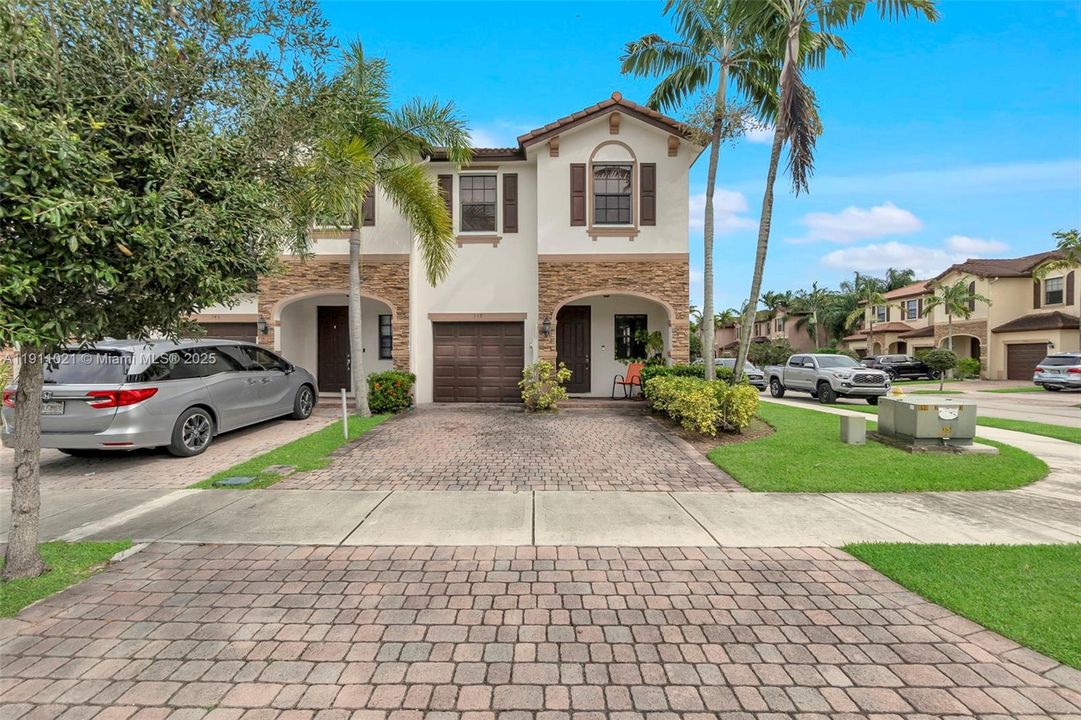 Active With Contract: $359,900 (4 beds, 2 baths, 1683 Square Feet)