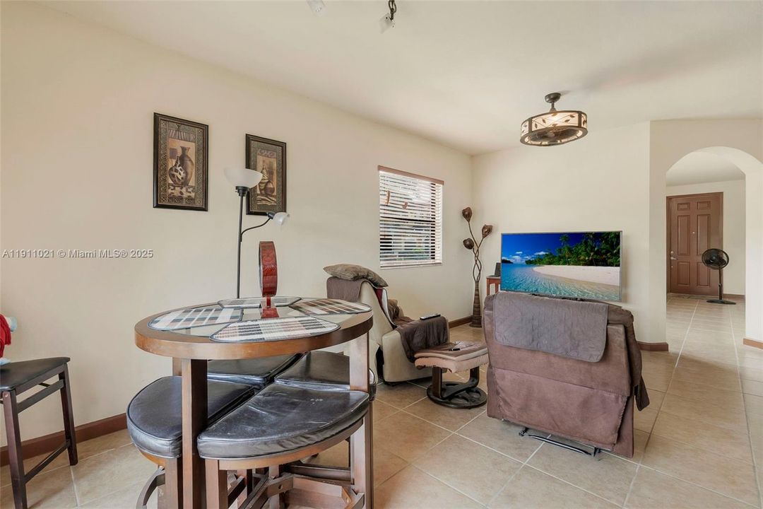 Active With Contract: $359,900 (4 beds, 2 baths, 1683 Square Feet)