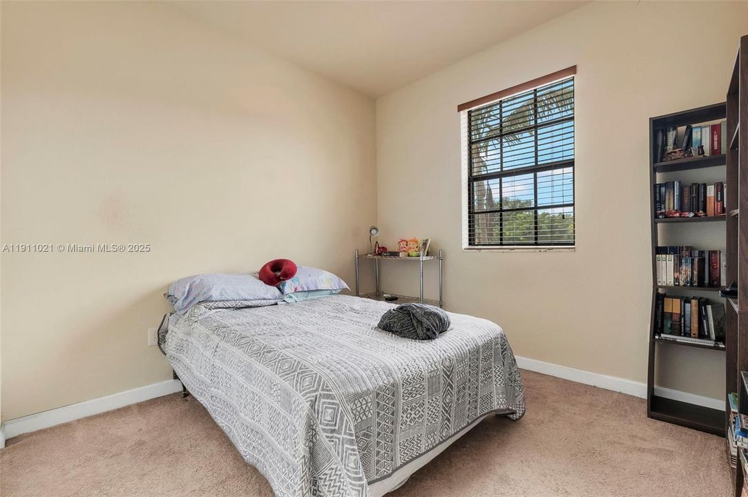 Active With Contract: $359,900 (4 beds, 2 baths, 1683 Square Feet)