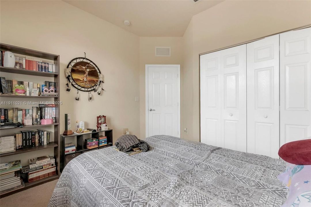 Active With Contract: $359,900 (4 beds, 2 baths, 1683 Square Feet)