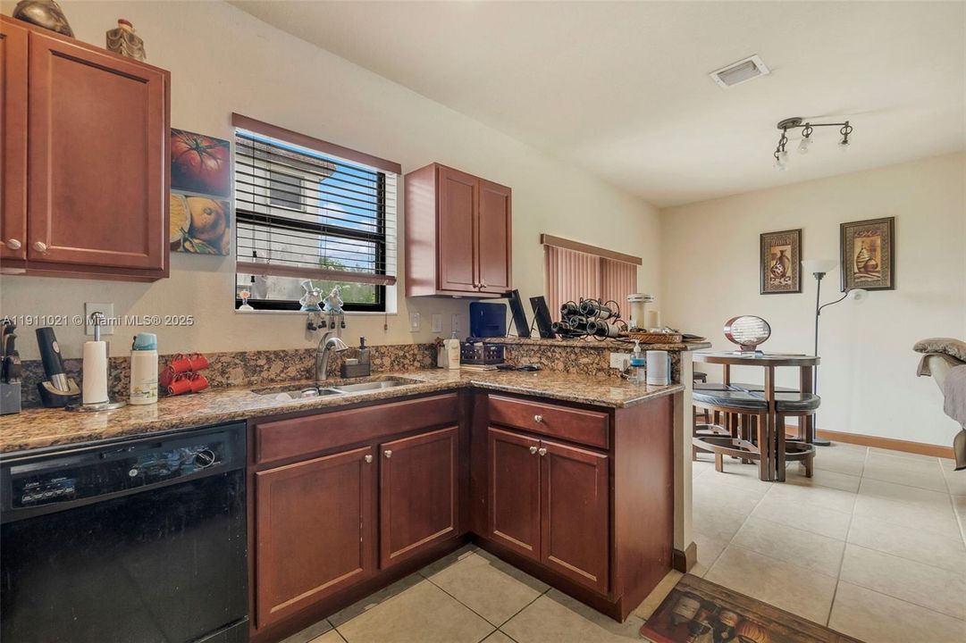 Active With Contract: $359,900 (4 beds, 2 baths, 1683 Square Feet)