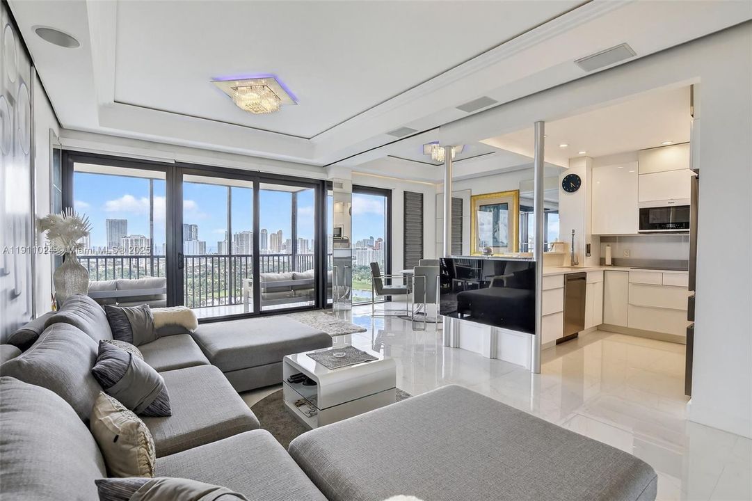 En Venta: $468,000 (2 camas, 2 baños, 1138 Pies cuadrados)