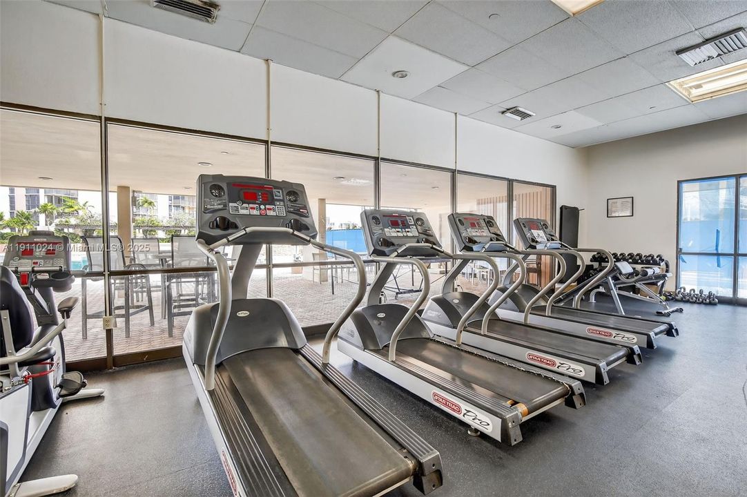 En Venta: $468,000 (2 camas, 2 baños, 1138 Pies cuadrados)