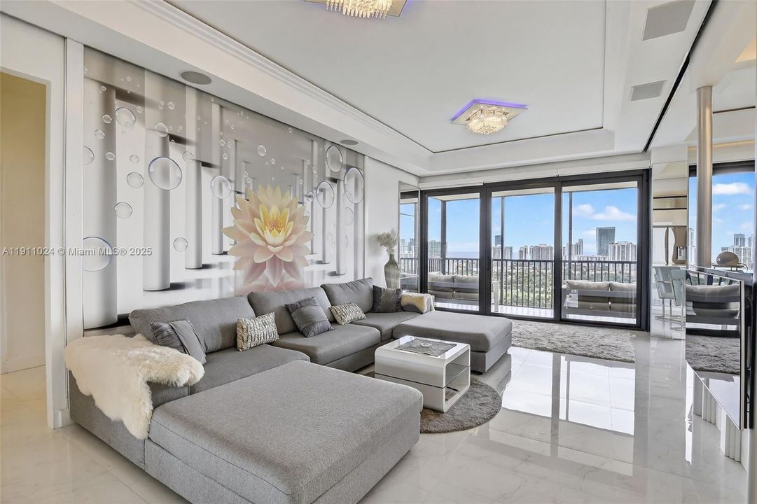 En Venta: $468,000 (2 camas, 2 baños, 1138 Pies cuadrados)