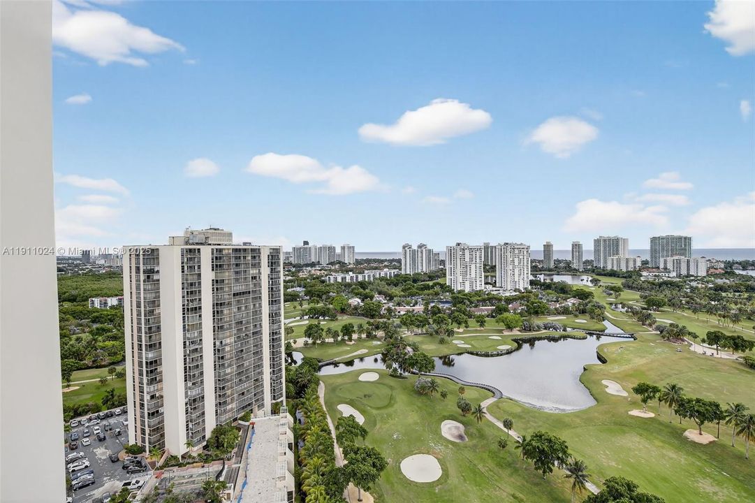 En Venta: $468,000 (2 camas, 2 baños, 1138 Pies cuadrados)