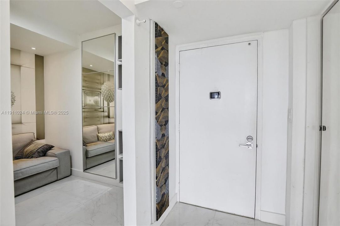 En Venta: $468,000 (2 camas, 2 baños, 1138 Pies cuadrados)