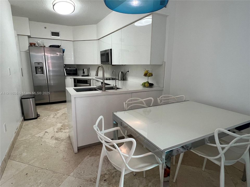 En Venta: $1,126,000 (3 camas, 2 baños, 0 Pies cuadrados)