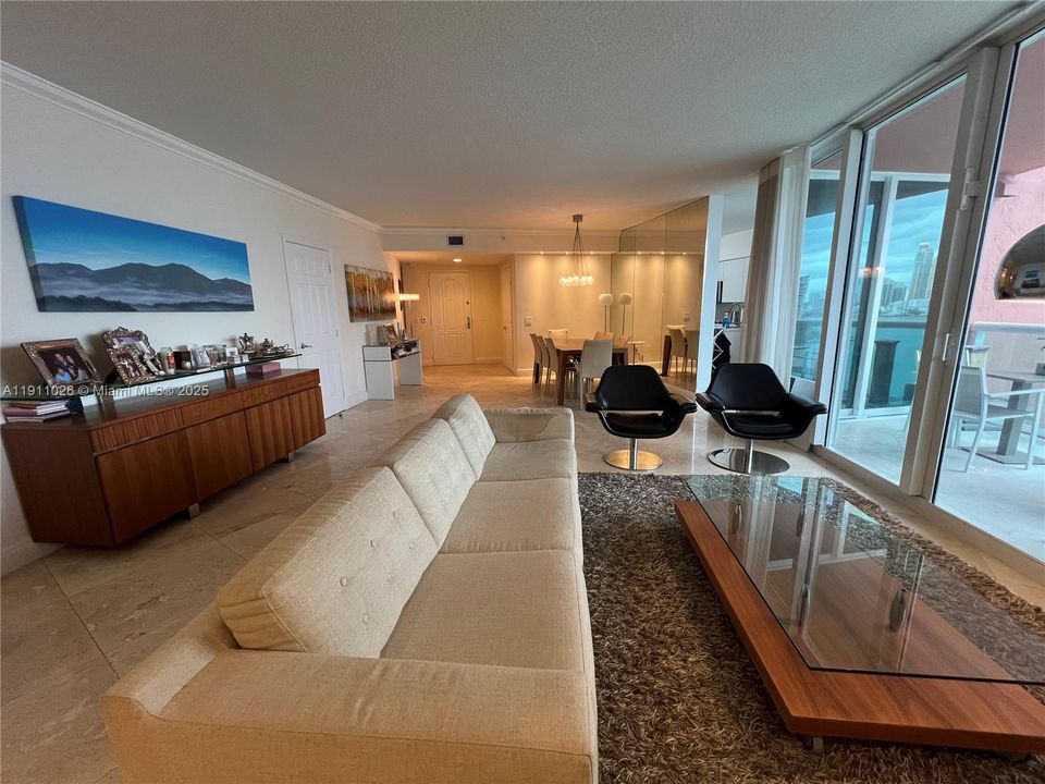 En Venta: $1,126,000 (3 camas, 2 baños, 0 Pies cuadrados)