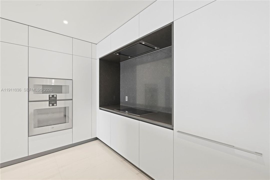 На продажу: $5,195,000 (4 спален, 5 ванн, 3214 Квадратных фут)