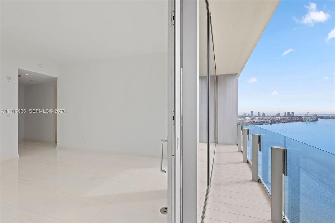 На продажу: $5,195,000 (4 спален, 5 ванн, 3214 Квадратных фут)