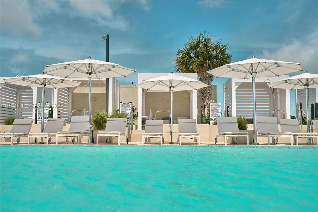 На продажу: $5,195,000 (4 спален, 5 ванн, 3214 Квадратных фут)