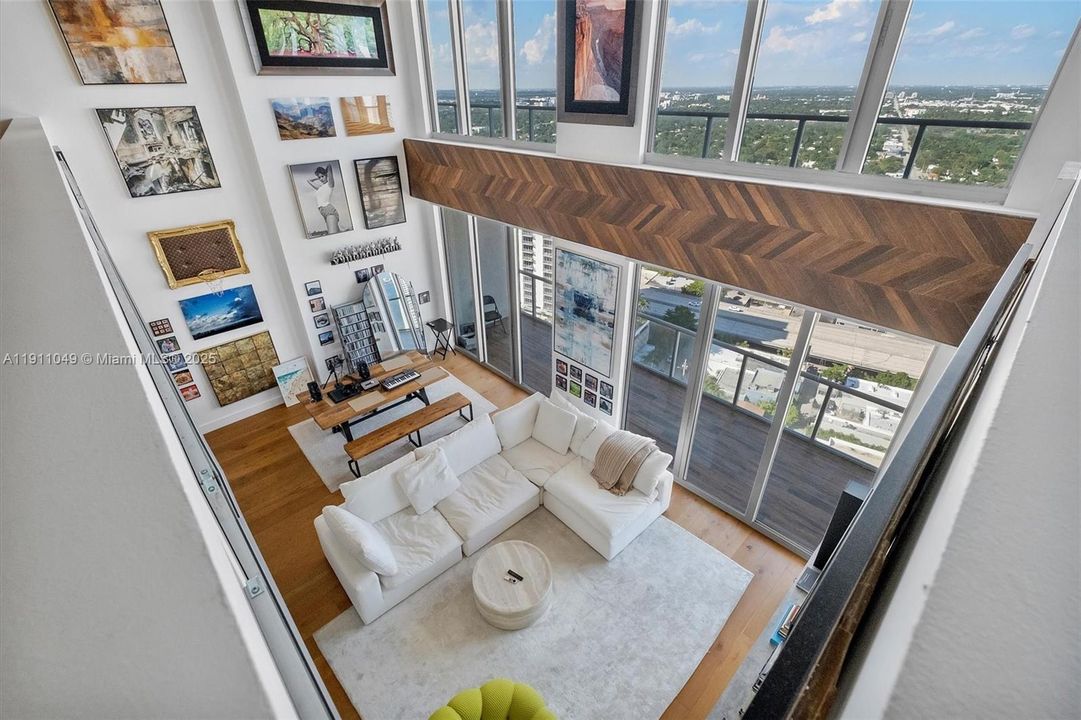 На продажу: $2,595,000 (2 спален, 2 ванн, 2178 Квадратных фут)