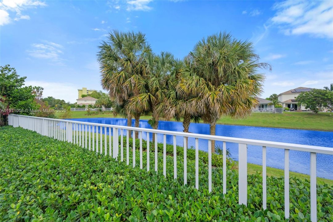 For Rent: $9,000 (5 beds, 3 baths, 2502 Square Feet)