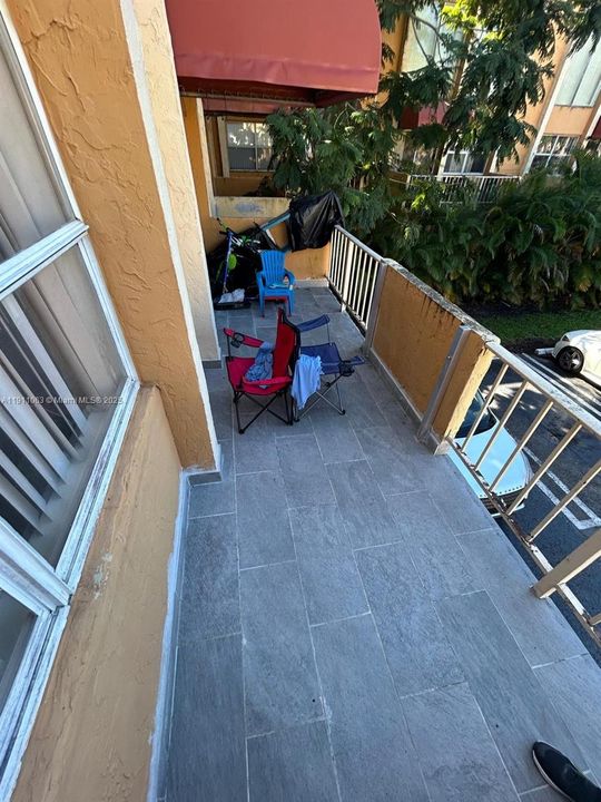 待售: $255,000 (2 贝兹, 2 浴室, 1417 平方英尺)