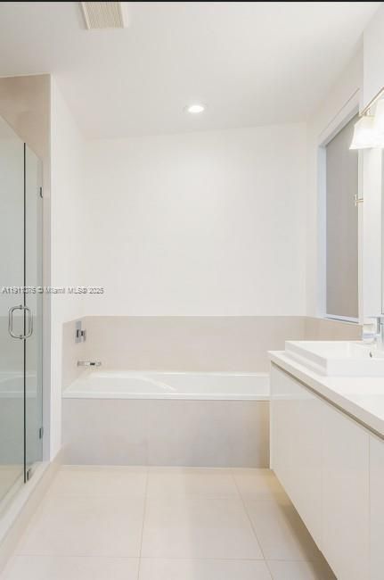 For Rent: $6,900 (5 beds, 4 baths, 3150 Square Feet)