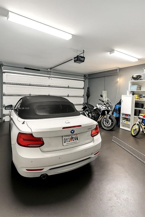 For Rent: $6,900 (5 beds, 4 baths, 3150 Square Feet)