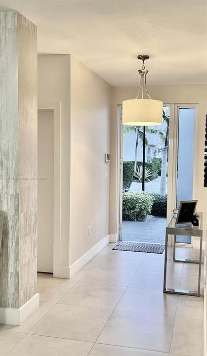 For Rent: $6,900 (5 beds, 4 baths, 3150 Square Feet)