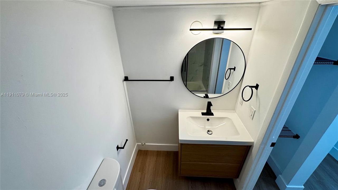 Active With Contract: $310,000 (2 beds, 2 baths, 1170 Square Feet)