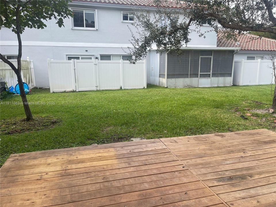 В аренду: $2,600 (2 спален, 2 ванн, 1361 Квадратных фут)