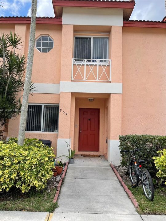 В аренду: $2,600 (2 спален, 2 ванн, 1361 Квадратных фут)