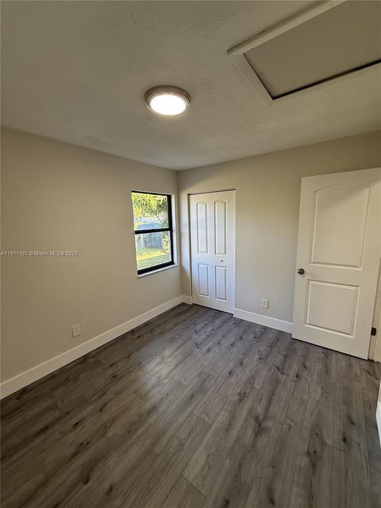 Active With Contract: $389,000 (3 beds, 3 baths, 1512 Square Feet)