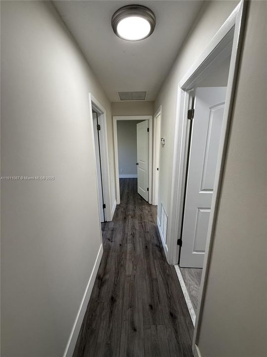 Active With Contract: $389,000 (3 beds, 3 baths, 1512 Square Feet)