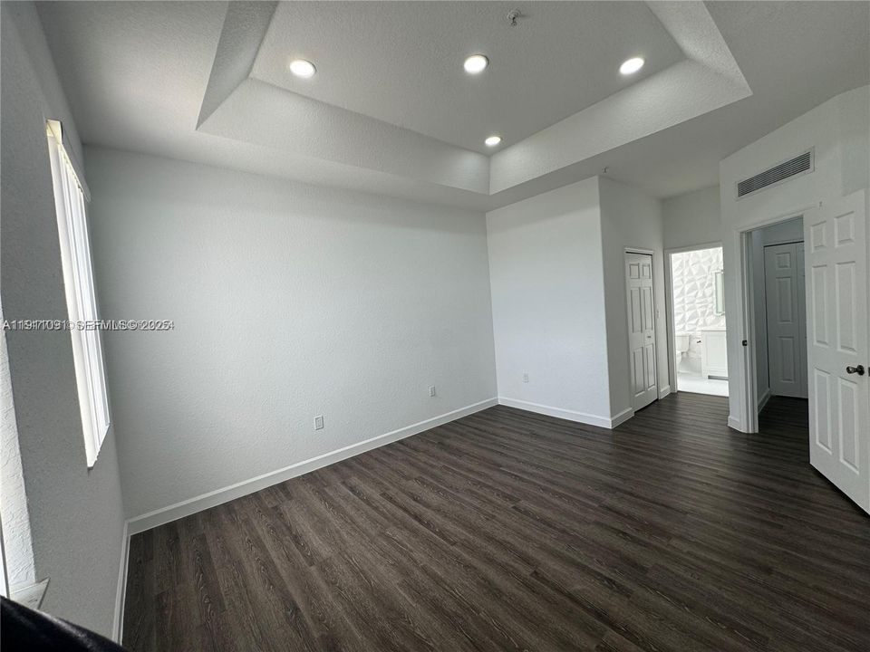 В аренду: $2,650 (2 спален, 2 ванн, 1205 Квадратных фут)