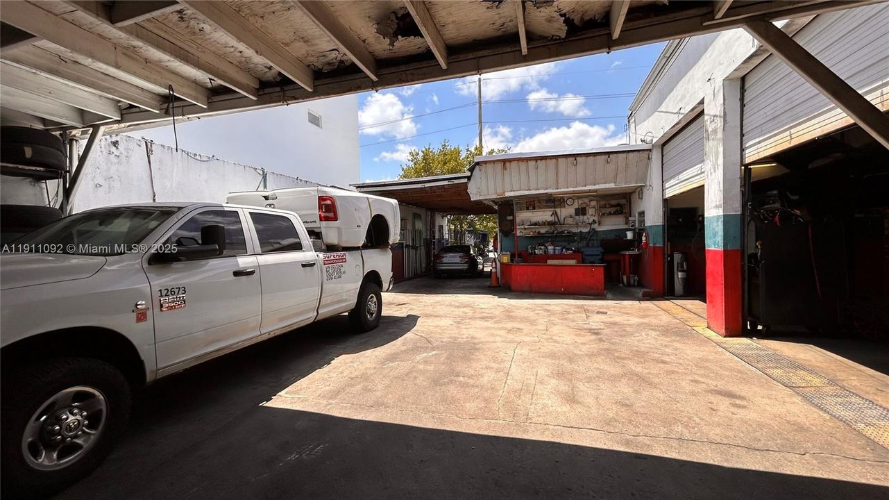 待售: $895,000 (0 贝兹, 0 浴室, 0 平方英尺)