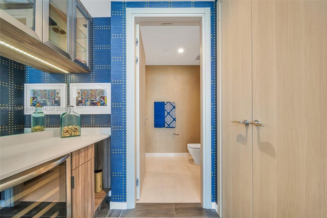 En Venta: $3,695,000 (3 camas, 3 baños, 1800 Pies cuadrados)