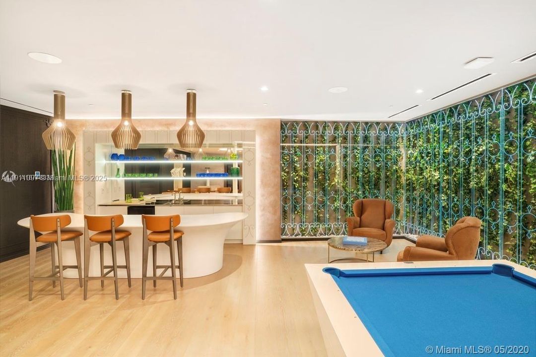 En Venta: $3,695,000 (3 camas, 3 baños, 1800 Pies cuadrados)