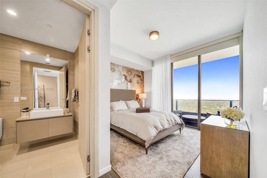 En Venta: $3,695,000 (3 camas, 3 baños, 1800 Pies cuadrados)