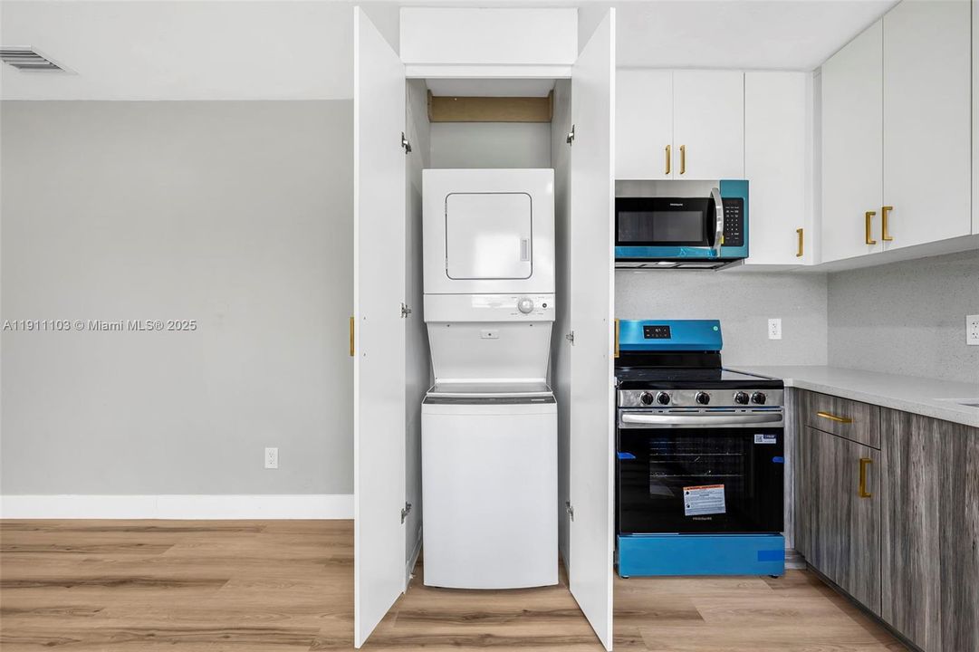 Active With Contract: $874,900 (0 beds, 0 baths, 1447 Square Feet)